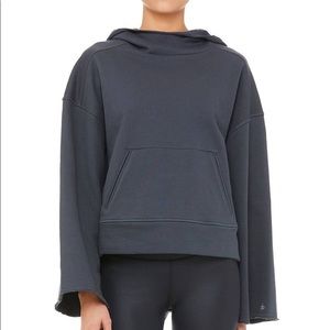 NWT Alo Yoga Low Key Hoodie Gray Size Small